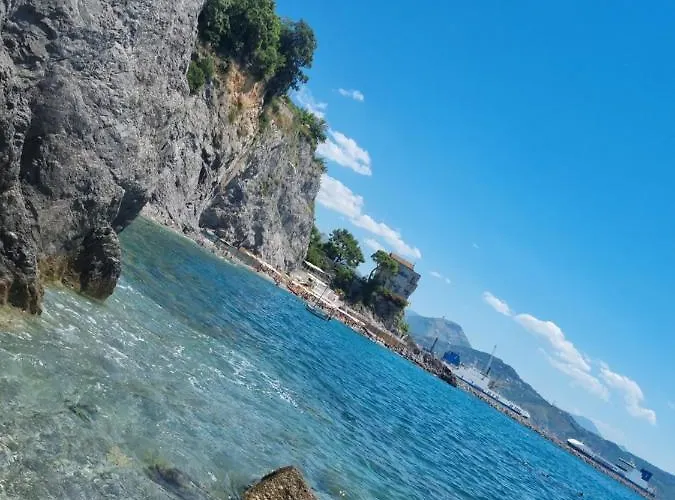 Cala Di Luna House Bed & Breakfast Vietri