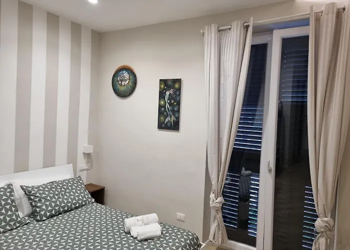 Cala Di Luna House Bed & Breakfast