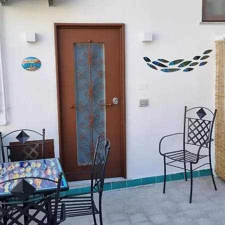 Cala Di Luna House Bed & Breakfast